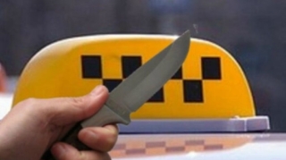 Bakıda sərnişin "Prius" sürücüsünü bıçaqla hədələdi 