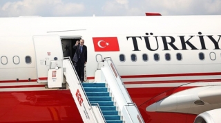 Ərdoğanın təyyarəsi Polşada eniş etdi – Avtomobillə Lvova gedir 