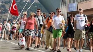 Türkiyə yenidən sərhədlərini turistlər üçün bağlaya bilər