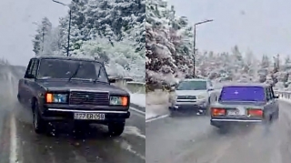 Qarlı Ağsu dolaylarında “VAZ”la “hoqqa” verən sürücü  az qala qəzaya düşəcəkdi   - VİDEO