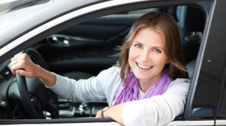 Qadın sürücülər kişilərdən daha çox QƏZA TÖRƏDİRLƏR? 