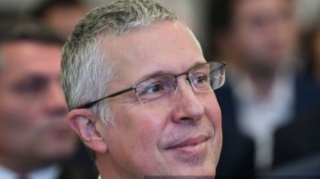 Britaniya səfiri Laçın və Ağdam yollarından Xankəndiyə yüklərin eyni vaxtda keçməsini alqışlayır - FOTO