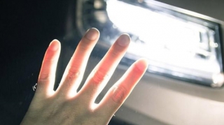 Zaqatalada avtomobil azyaşlını vurub