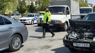 Sumqayıtda dörd avtomobil toqquşdu: Xəsarət alanlar var - FOTO 