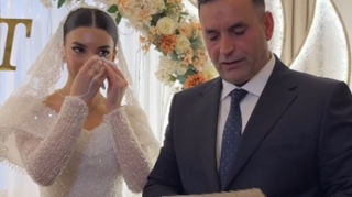 Qızı üçün yazdığı vəsiyyətnaməni toyunda oxudu - VİDEO