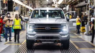 "Ford" 40-milyonuncu F-Series pikapını buraxıb