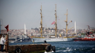 Rumıniya donanmasının tarixi təlim gəmisi İstanbul boğazında - FOTO - VİDEO 