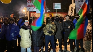 İştirakçılar tələblər yerinə yetirilənədək ərazini tərk etməyəcəklər   - FOTO