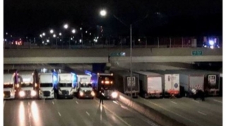 İran-Türkiyə sərhədində yük maşınlarının kilometrlərlə uzanan növbələri yaranıb  - VİDEO