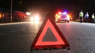 Biləsuvarda “Kamaz”la “Mercedes” toqquşub, xəsarət alanlar var - FOTO 