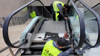 В Баку ремонтируются эскалаторы на подземных и надземных пешеходных переходах 