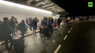 Londonda təşviş:  Sakinlər kütləvi şəkildə şəhəri tərk edirlər  - VİDEO