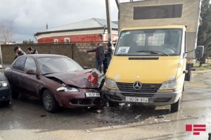 Bakıda yol qəzasında qadın xəsarət alıb