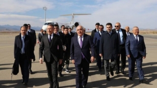 Türkiyənin Vitse-prezidenti Füzuli Beynəlxalq Hava Limanı ilə tanış olub, Şuşaya yola düşüb  - FOTO