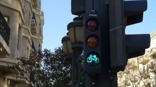 Bakıda velosipedçilər üçün yeni LED svetoforlar istifadəyə verildi - VİDEO
