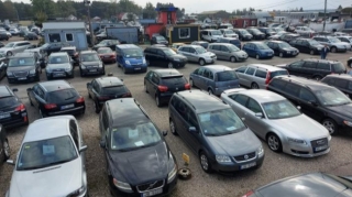 Latviya sərxoş sürücülərdən alınan 8 avtomobili Ukraynaya verəcək 