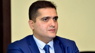 Politoloq : “Nikol Paşinyanı Serj Sarqsyanın tale gözləyir”