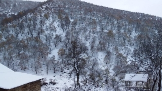 Dağlıq rayonlarda qar yağıb, Bakıda külək güclənib - FAKTİKİ HAVA 