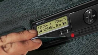 Sərnişin daşıyan nəqliyyat vasitələrinə yeni cihazlar quraşdırılacaq 