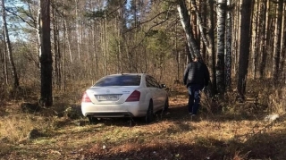 Azərbaycanlı biznesmen itkin düşdü, maşını meşədə tapıldı - FOTO 