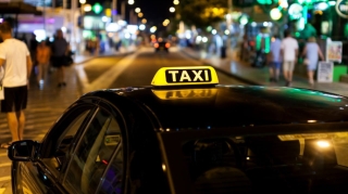 Bakıda taksi sürücüsü sərnişini xilas etdi 