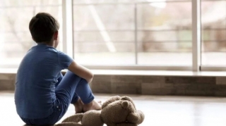 Hamının dilinin əzbəri olan “uşaqlıq travması” əslində nədir? - Psixoloq AÇIQLADI 