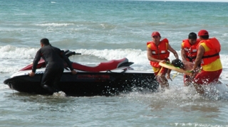 Dənizdə batma təhlükəsi ilə üzləşən 1 nəfər xilas olunub