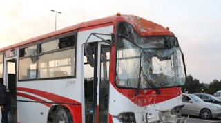 Bakıda iki sərnişin avtobusu toqquşdu 