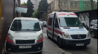 “Baku Medical Plaza” səkini xidməti parkinqə çevirib?  - FOTO