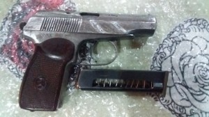 Bakıda silahlı şəxslər saxlanıldı - FOTO