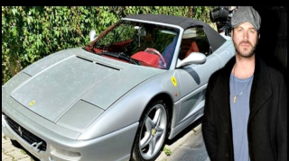 Məşhur aktyor lüks avtomobilini sata bilmir  - FOTO