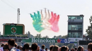 Formula 1 yarışlarının açılış mərasimlərində hərbi təyyarələrin uçuşu qadağan edilib 