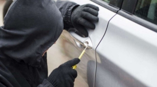 Bakıda "Hyundai" və "Jiquli" qaçırıldı 