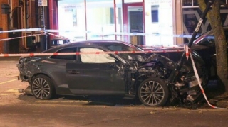 Gəncədə  “Jaguar” və “Mitsubishi” toqquşub