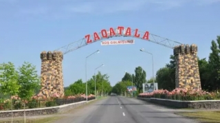Mağazada həmkəndlisini öldürdü - DƏHŞƏTLİ QƏTL 