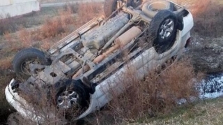  Lerikdə maşın dərəyə aşıb, sürücü xəsarət alıb 