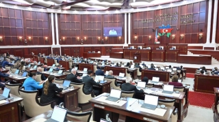 Milli Məclisin iclası başladı 