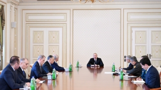 Prezident Təhlükəsizlik Şurasının iclasını keçirdi - FOTO