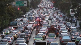 İranda keyfiyyətsiz avtomobil istehsalına görə qəzada ölənlərin sayı artır 