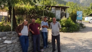 Laza kəndində nə baş verib? - Turistlərin geyimi, yoxsa avtomobil sıxlığı - VİDEO 