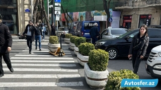 В Баку запретили въезд на Торговую на автомобиле  - Дорогa закрыта - ВИДЕО 
