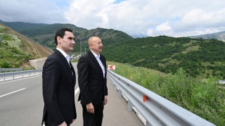 Daşaltı kəndinin fonunda - FOTOLAR 