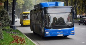 Tbilisidə avtobuslarda gediş haqqı artırılır