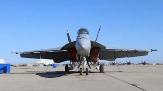 Hindistan HDQ yeni döyüş təyyarələri almaq istəyir, iki namizəd var 