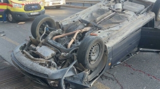 Qazaxıstanda iki avtomobil toqquşub, ölənlər və yaralananlar var 