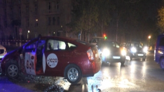 Yasamalda "Prius"lar toqquşdu - FOTO 