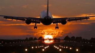 Tbilisi-Vyana istiqamətində uçuş edən sərnişin təyyarəsi qəza enişi edib