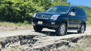 Dörd kəndi birləşdirən əsas yollarda ciddi deformasiyalar yaranıb - FOTO 