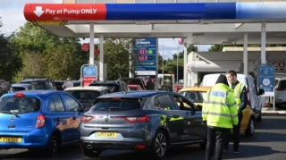 Böyük Britaniyada yanacaq qıtlığı qeydə alınır 