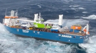 Göyərtəsində Rusiya vətəndaşları olan tanker Malayziyada saxlanılıb